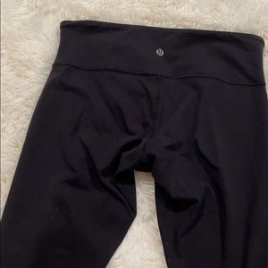 Lululemon black size 8 wonder under leggings